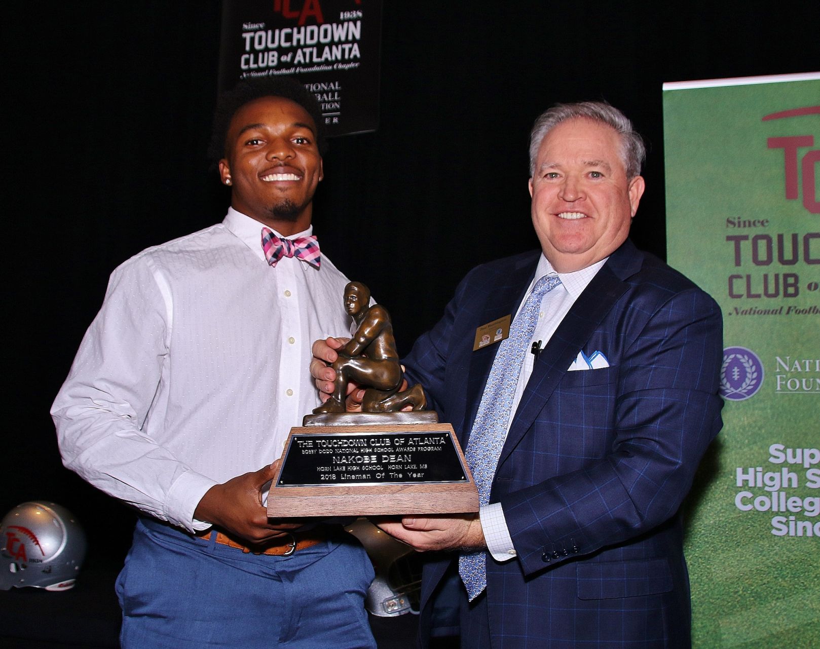 Dean named National Lineman of the Year